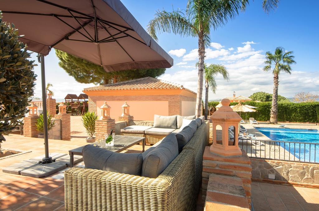 Villa Conmigo Bed & Breakfast Alhaurín de la Torre Eksteriør billede